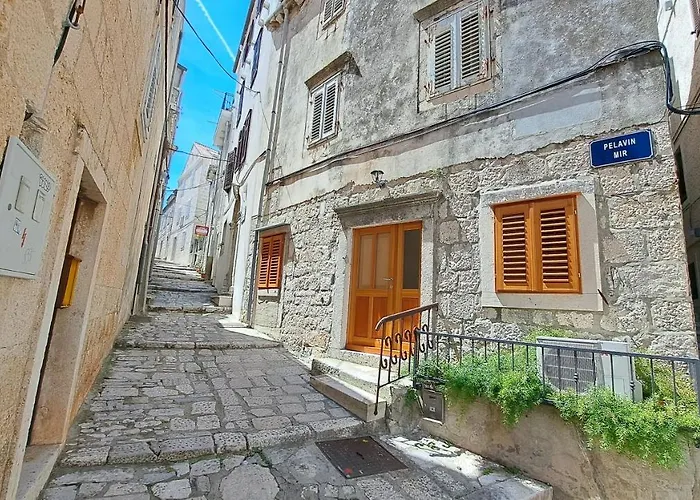 Morning Sunshine דירה קורצולה