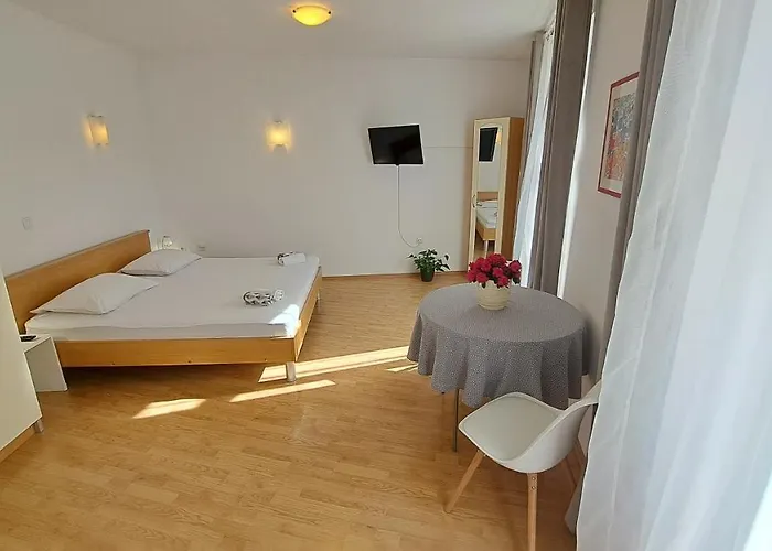 Morning Sunshine דירה קורצולה